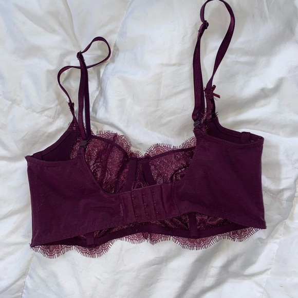 Worn once - Picture 3 of 4